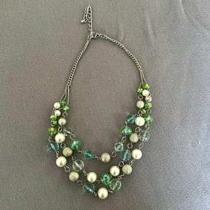 Tripled stranded necklace